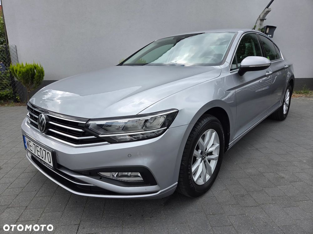 Volkswagen Passat 1.5 TSI EVO Elegance - 2