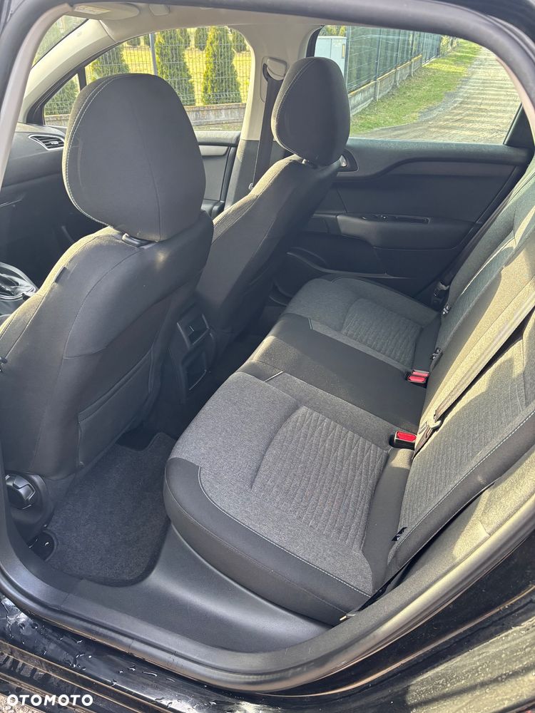 Citroën C4 PureTech 130 Stop&Start SHINE - 11