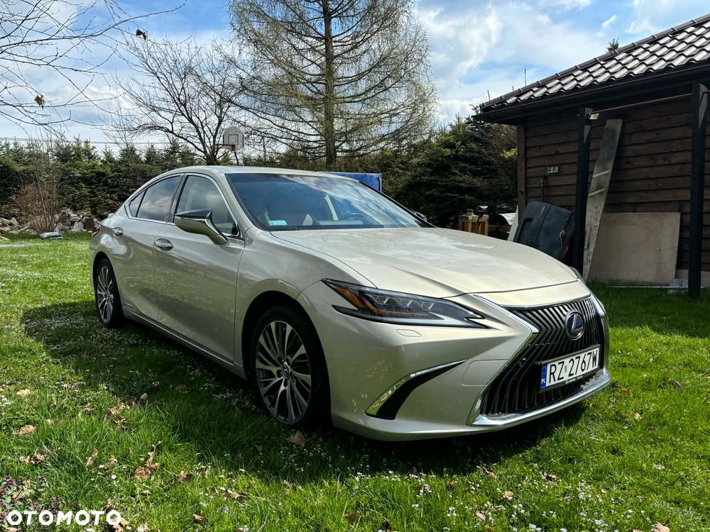 Lexus ES 300h Prestige - 1