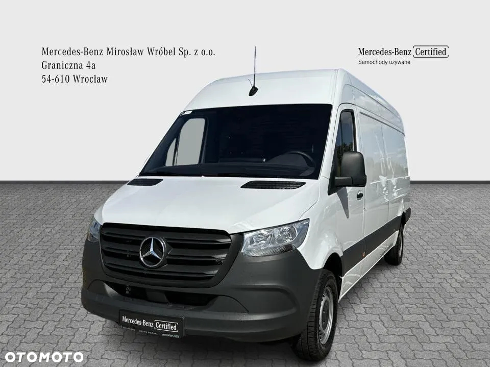 Mercedes-Benz Sprinter - 2