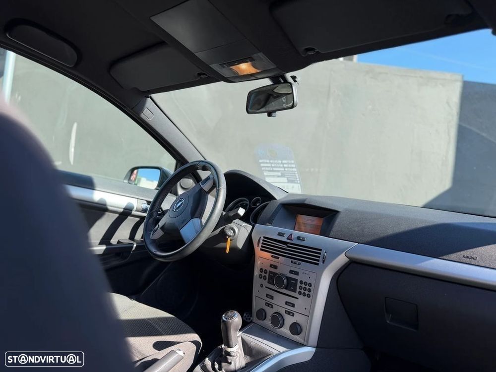 Opel Astra GTC 1.7 CDTI - 17