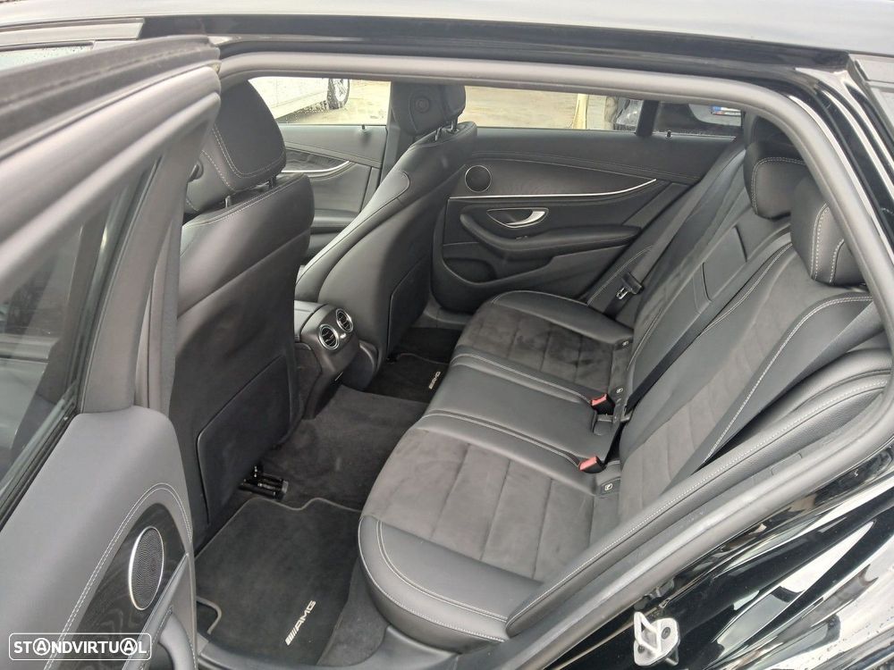 Mercedes-Benz E 300 de 9G-TRONIC AMG Line - 14