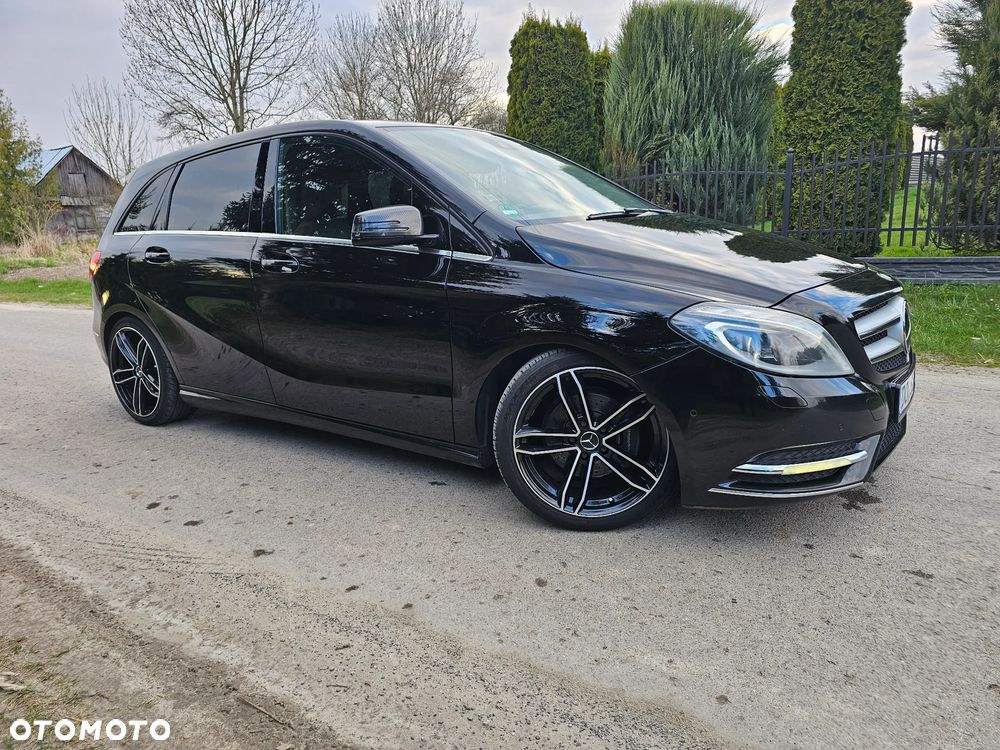 Mercedes-Benz Klasa B 200 CDI (BlueEFFICIENCY) - 23
