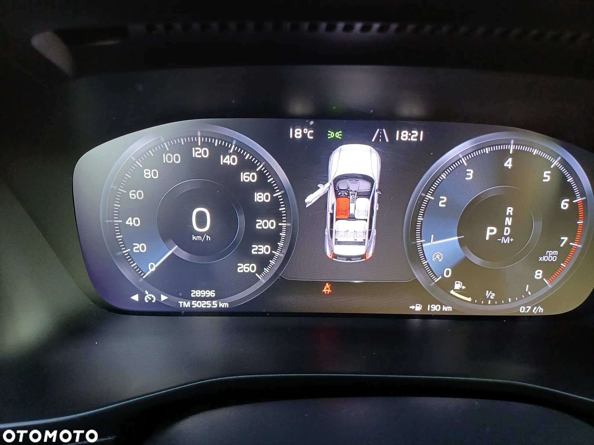 Volvo XC 40 T3 Momentum - 25