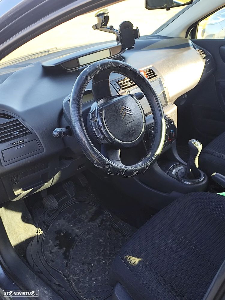 Citroën C4 1.4 16V SX - 7
