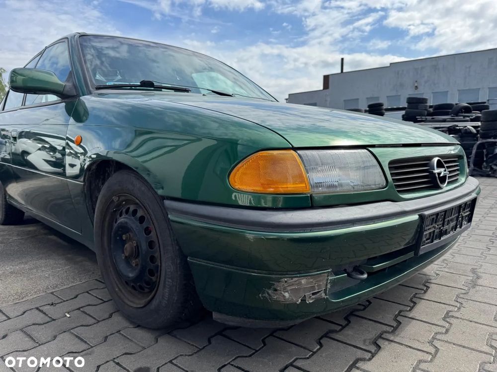 Opel Astra 1997 poj. 1.6 benzyna 75 KM - NA CZĘŚCI - 2