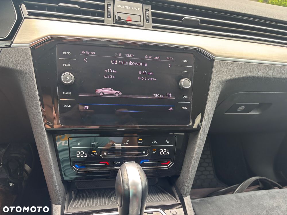 Volkswagen Passat 1.5 TSI EVO Elegance DSG - 27