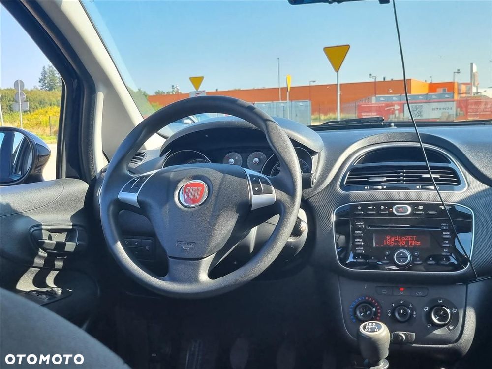 Fiat Punto 1.4 Young - 9