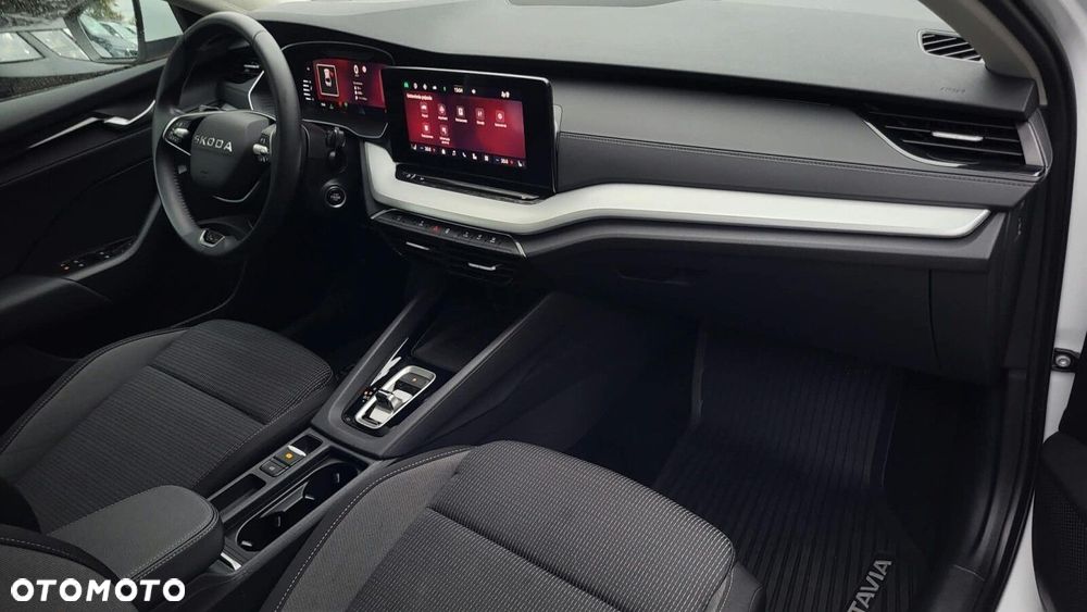 Skoda Octavia 1.5 TSI mHEV Selection DSG - 17