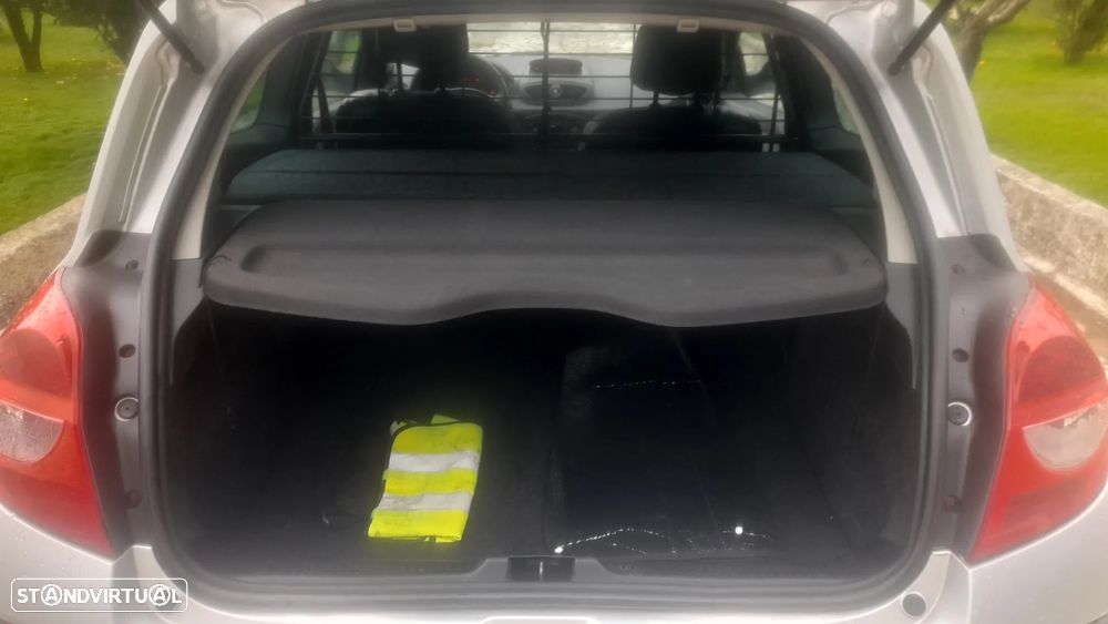 Renault CLIO 1.5 DCI - 25