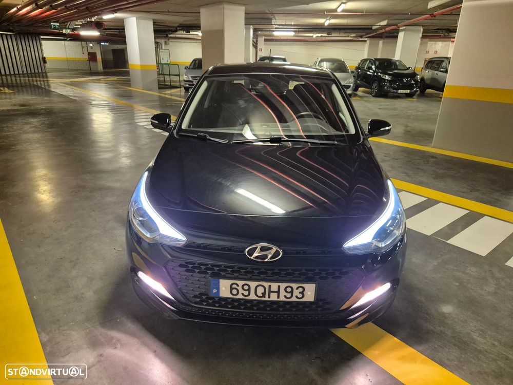 Hyundai i20 1.1 CRDi Blue Access+Bluetooth - 6