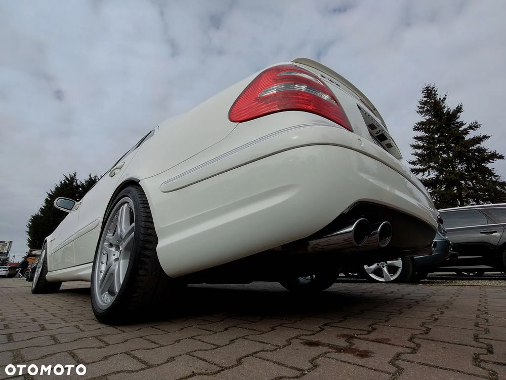 Mercedes-Benz Klasa E 55 AMG Automatik - 12