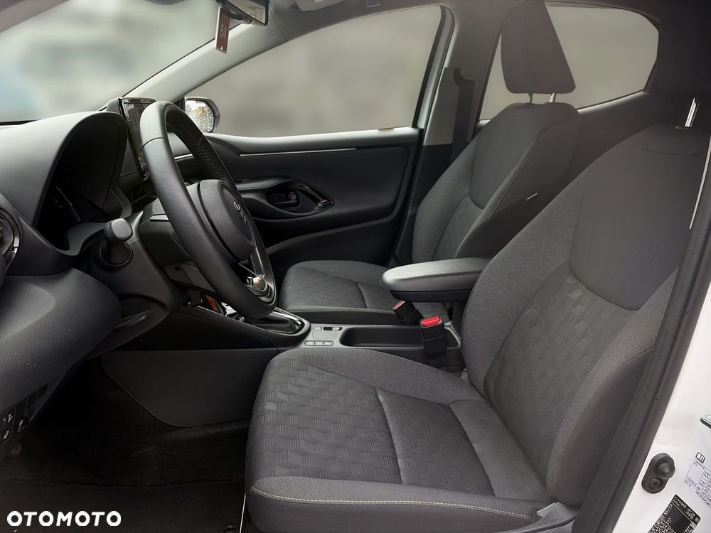Toyota Yaris Hybrid 1.5 Style - 16