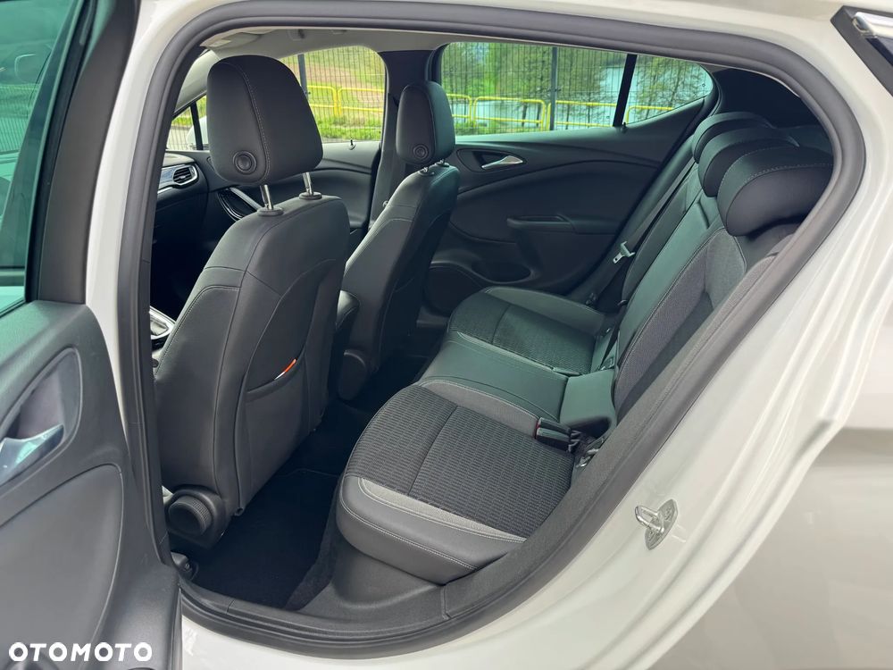 Opel Astra - 17