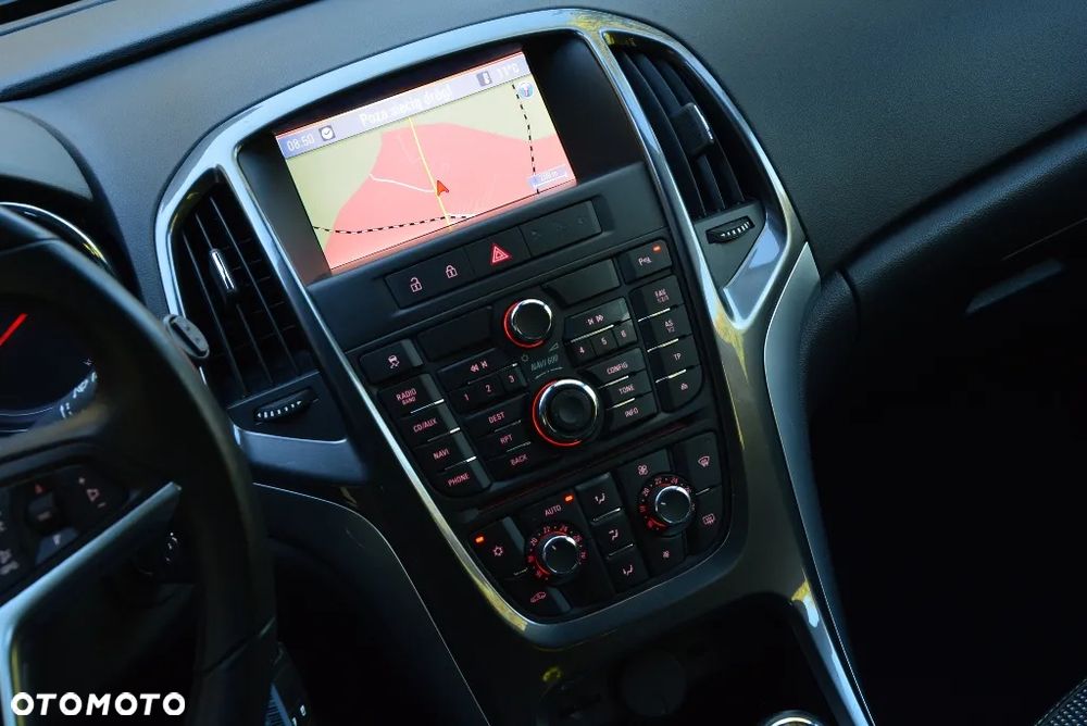 Opel Astra 1.4 Turbo Cosmo - 9