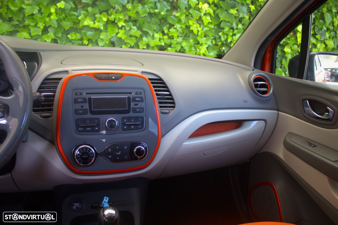 Renault Captur 1.2 TCe Exclusive EDC - 14