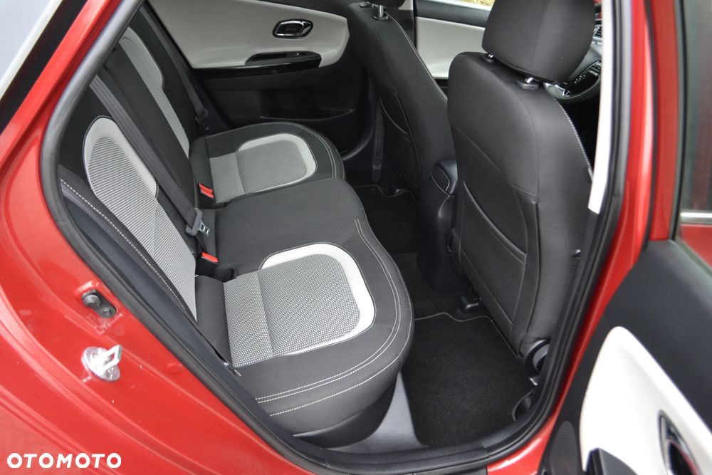 Kia Ceed 1.6 GDI L DCT - 21