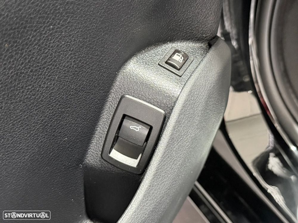 BMW 225xe Active Tourer Advantage - 21