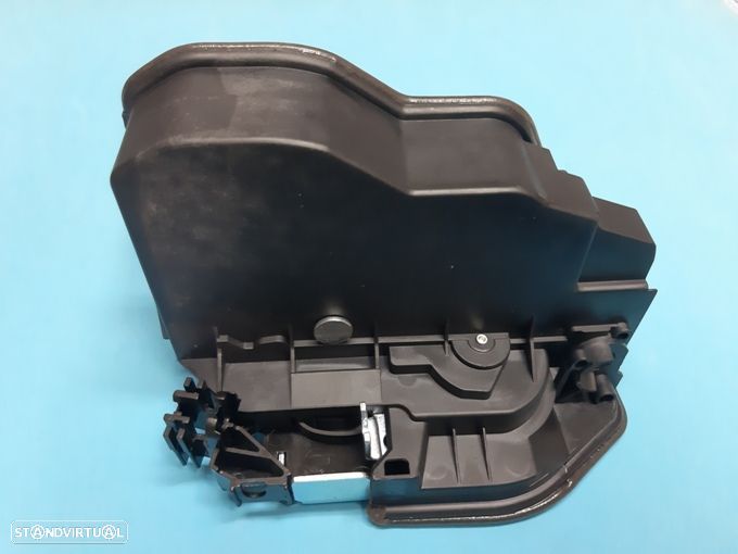 Fecho fechadura porta Bmw Série 3  E90 E91  de 2005-2012  NOVO - 2