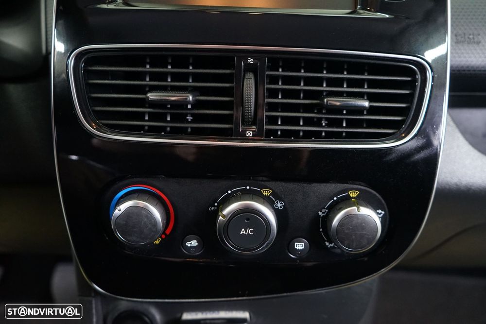 Renault Clio Sport Tourer 0.9 TCe Limited - 31