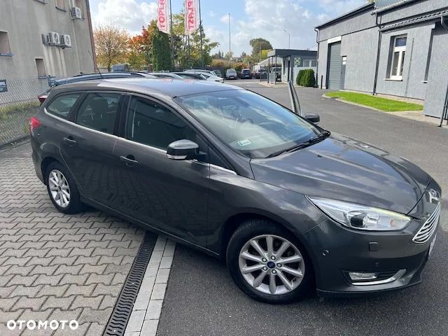 Ford Focus - 1