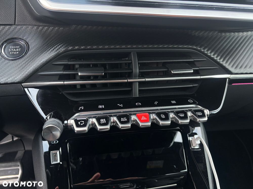 Peugeot 208 PureTech 100 EAT8 GT Pack - 17