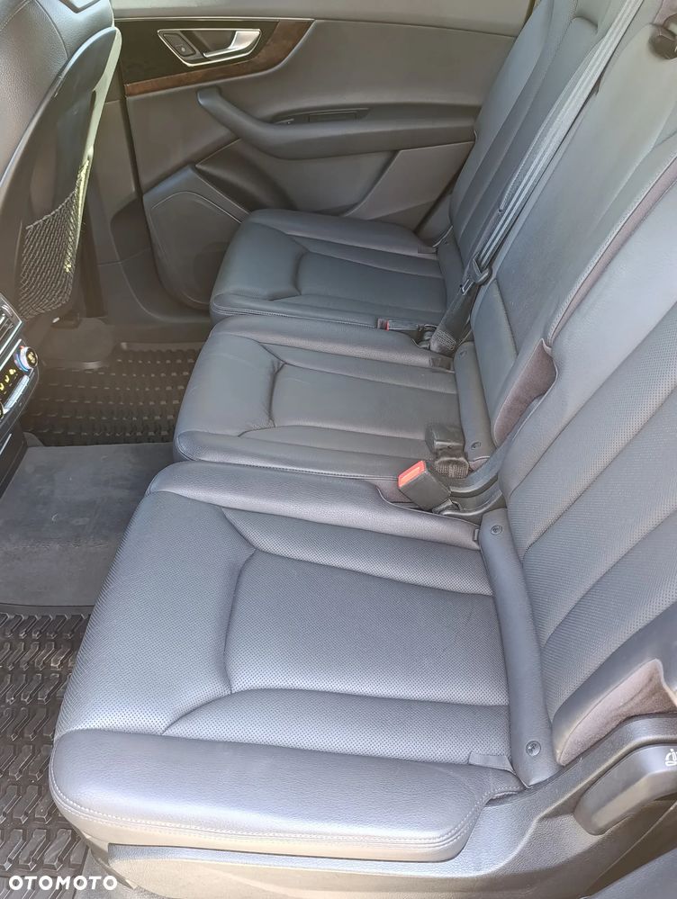 Audi Q7 - 19