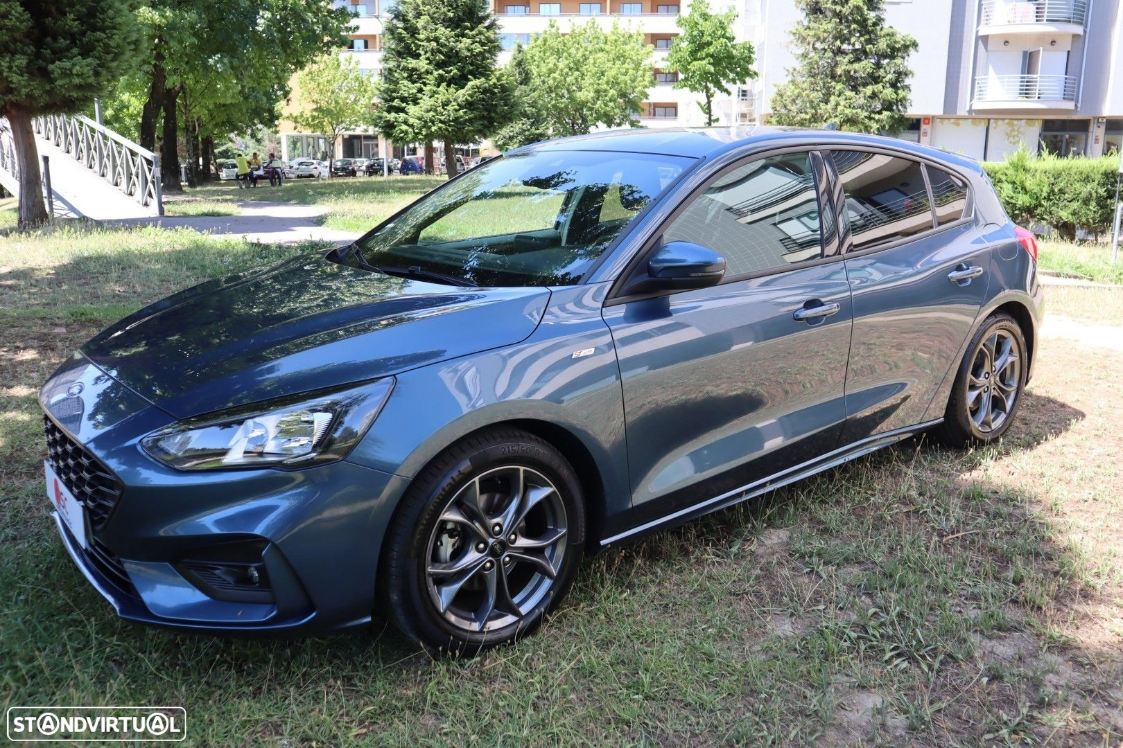 Ford Focus 1.0 EcoBoost MHEV ST-Line - 2