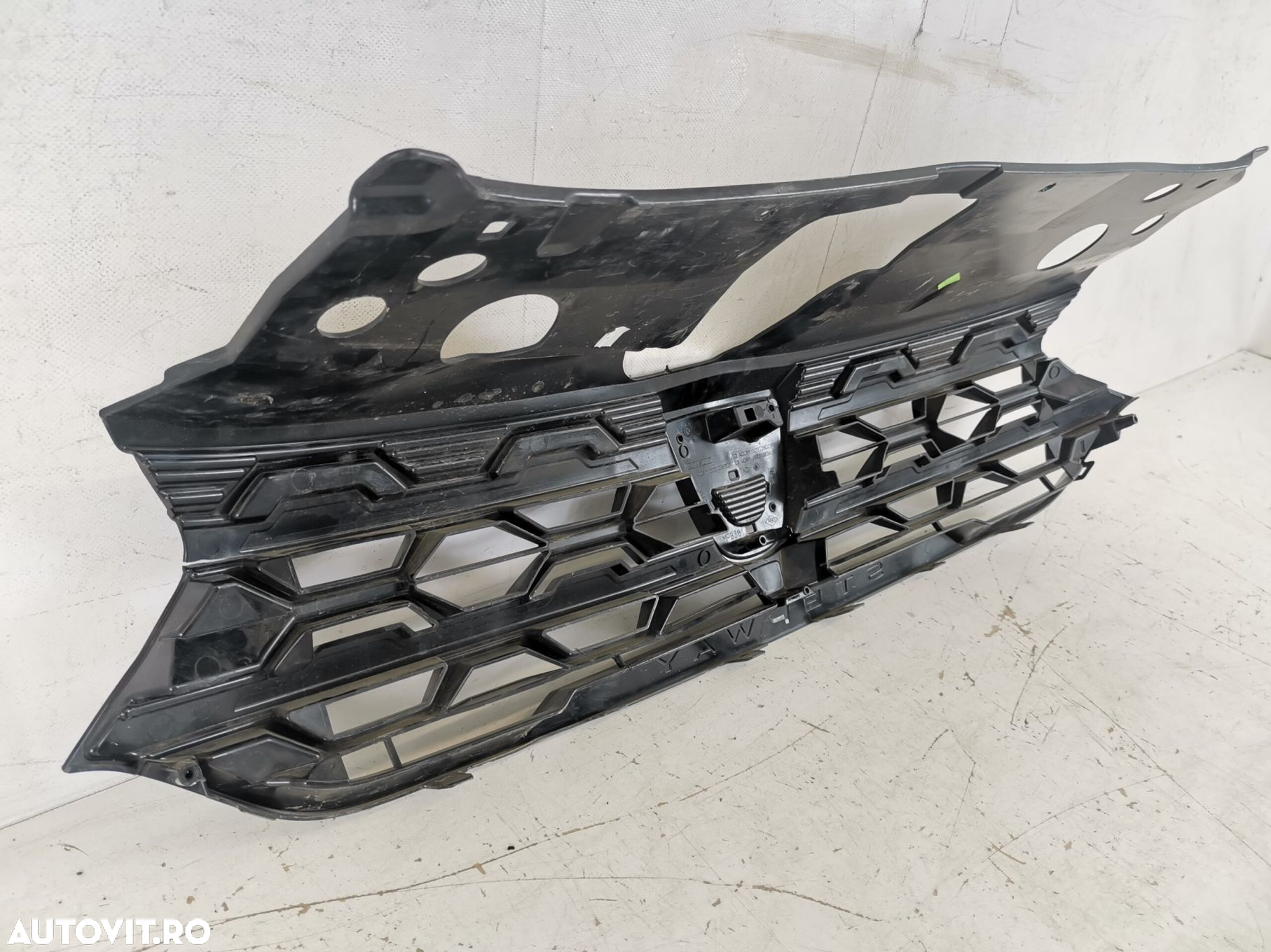 Grila Radiator Dacia  Sandero 3 2020 2021 2022 Originala In Stare Buna - 5