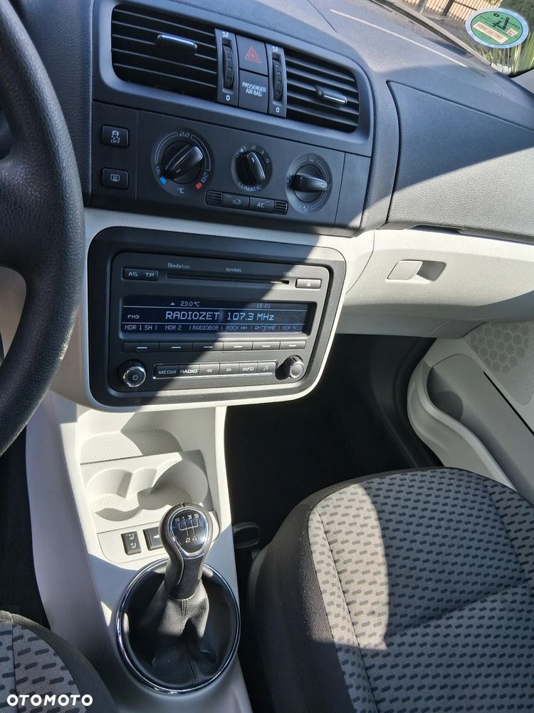 Skoda Fabia 1.2 HTP Ambiente - 16