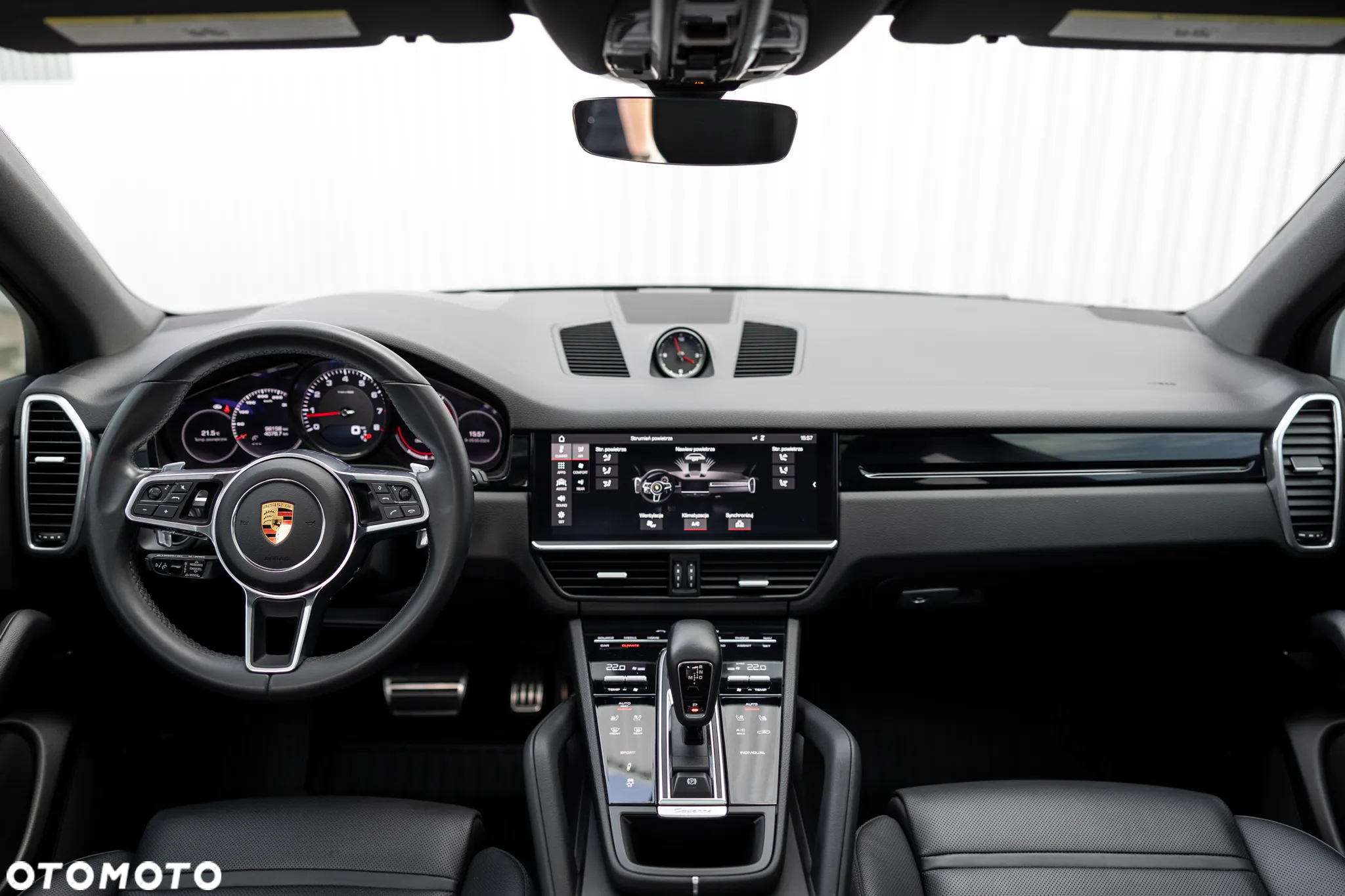 Porsche Cayenne - 23