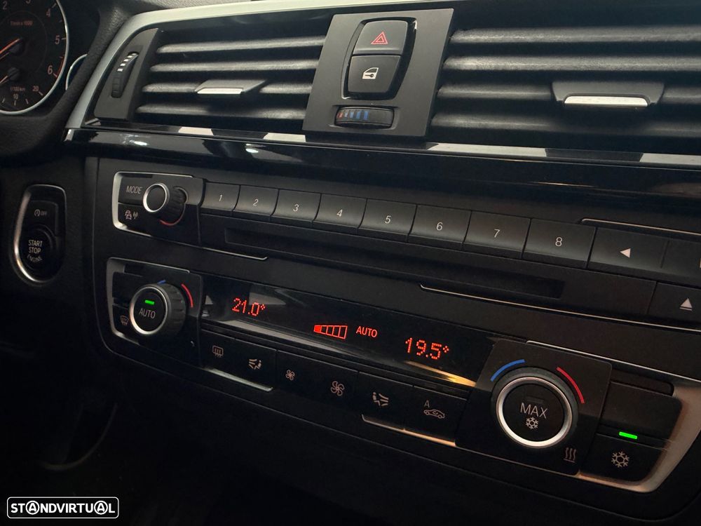 BMW 320 d Sport Line - 24