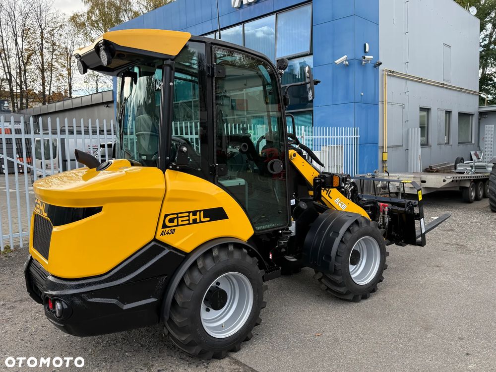 Gehl AL430 - 7