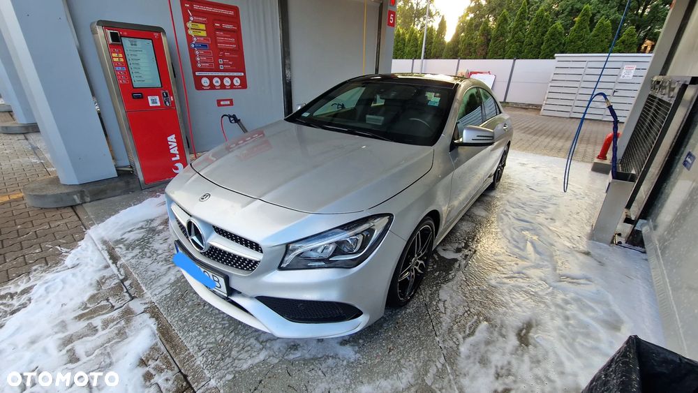 Mercedes-Benz CLA 200 AMG Line - 3