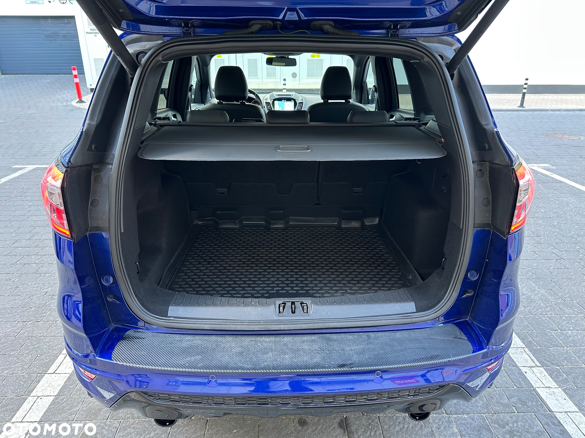 Ford Kuga 1.5 EcoBoost 2x4 ST-Line - 38