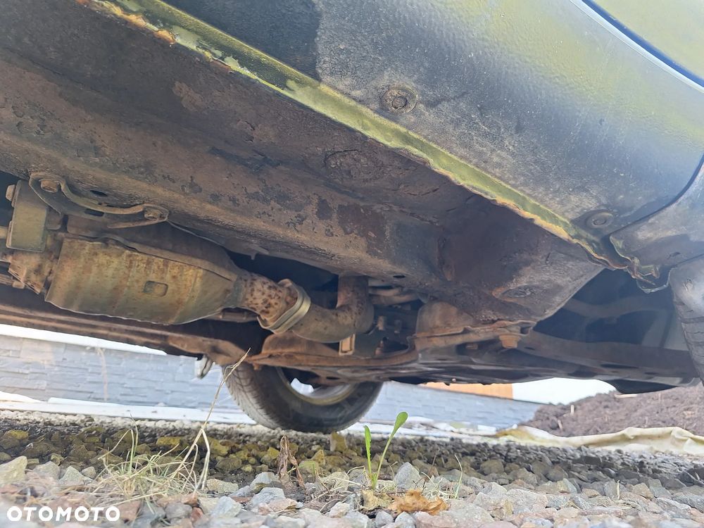 Toyota RAV4 D-4D 4x4 - 14