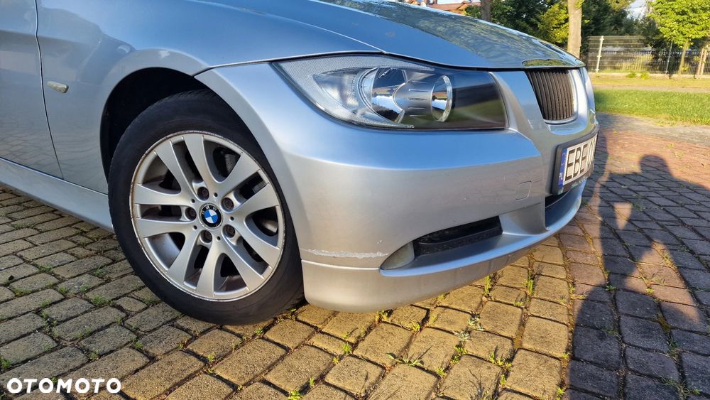 BMW Seria 3 318i - 9