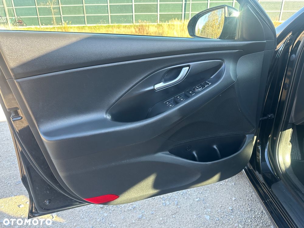 Hyundai i30 1.4 T-GDI DCT Premium - 18