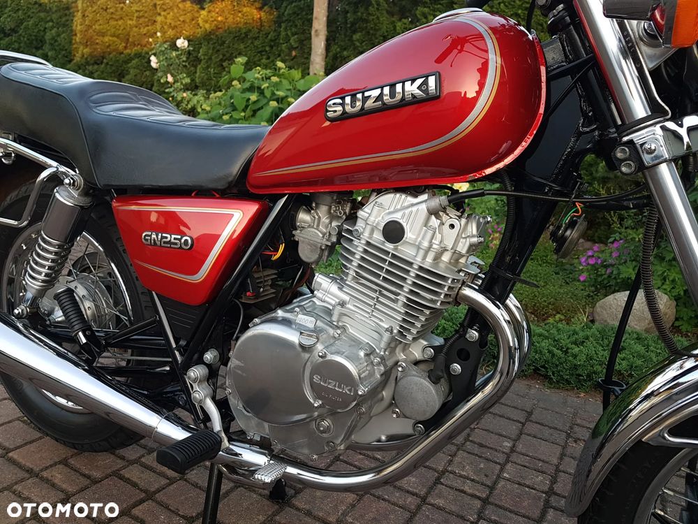 Suzuki GN - 12