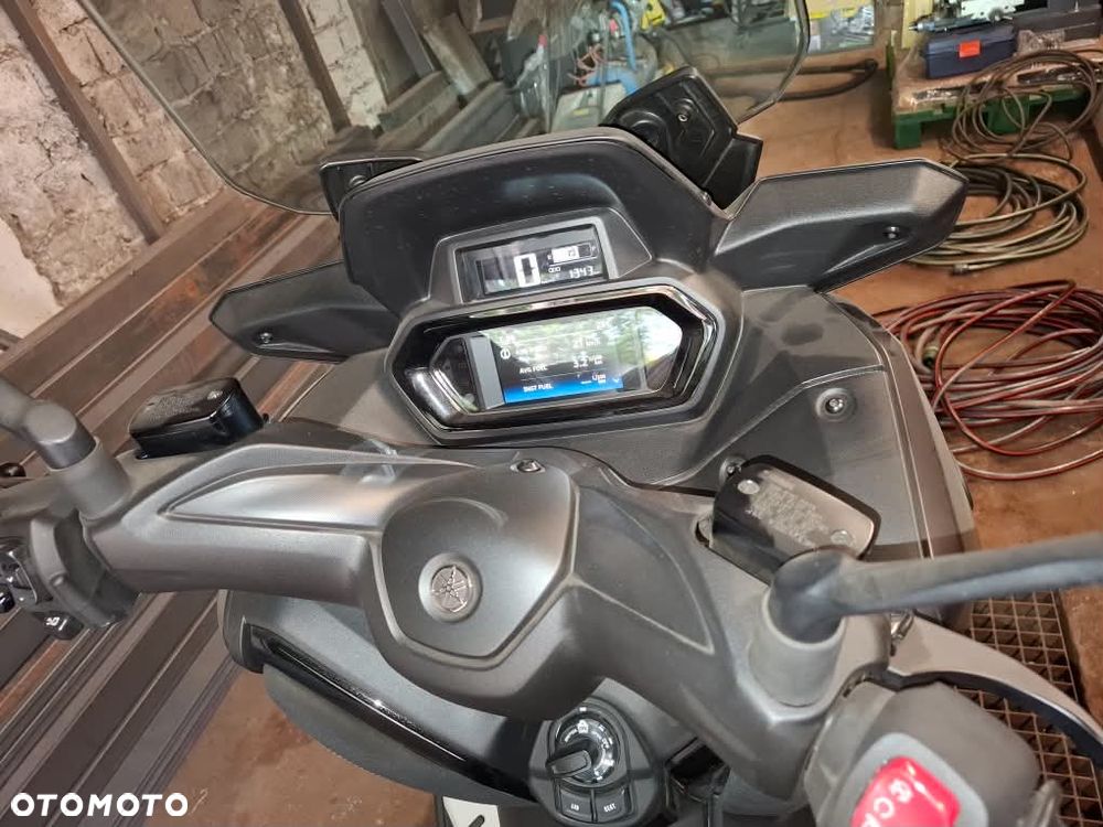 Yamaha X-max - 9