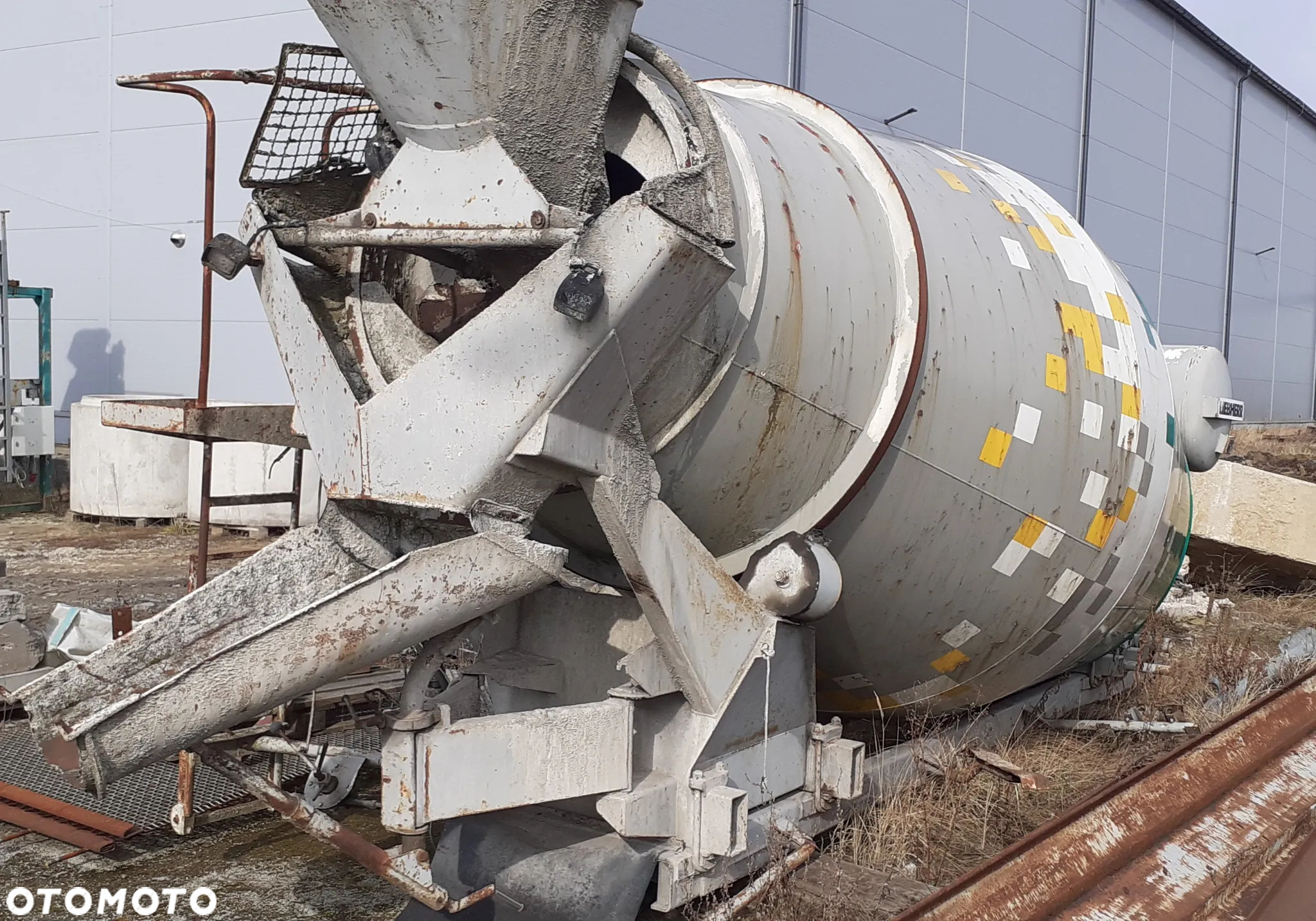 Liebherr - 9