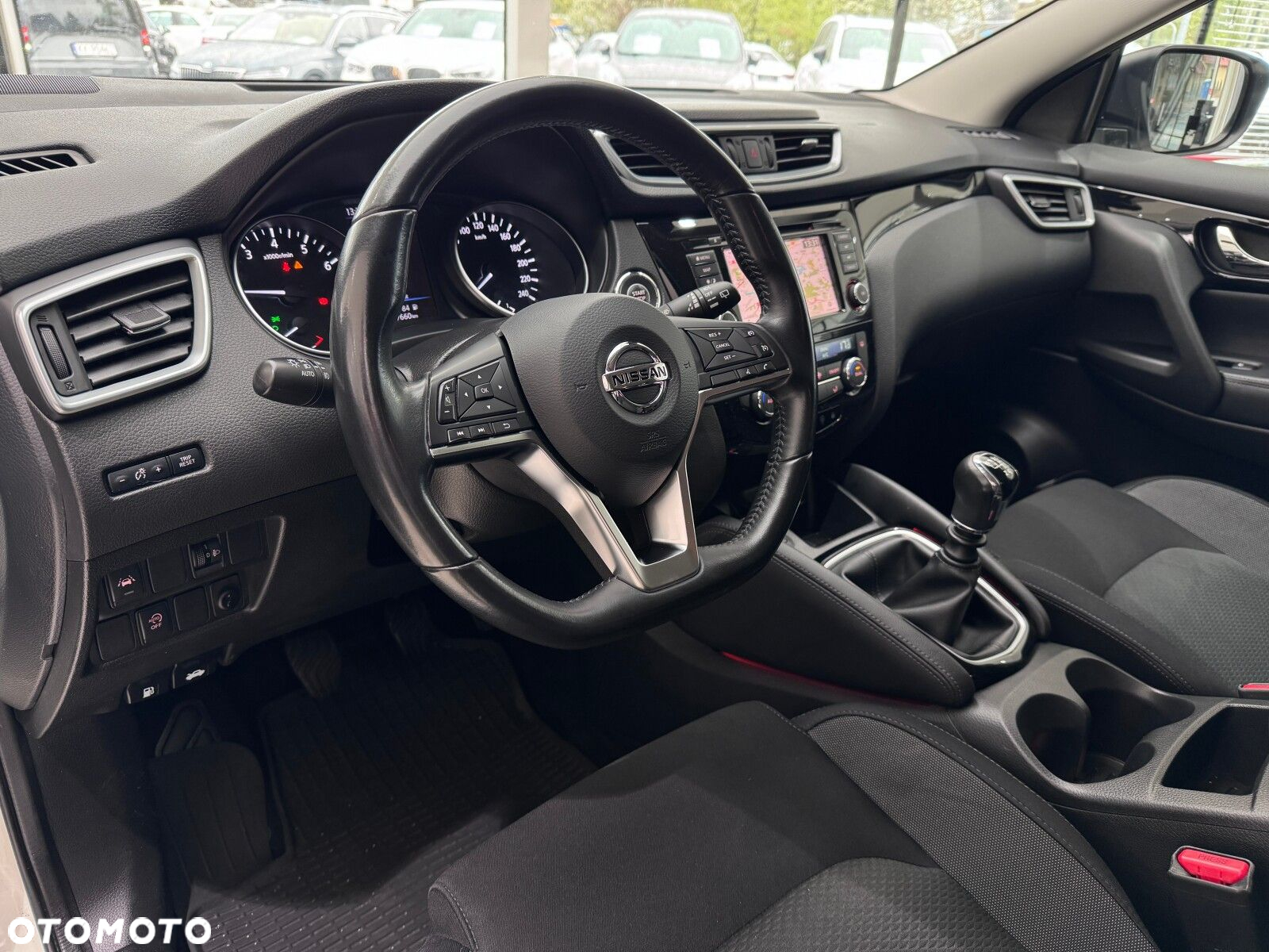 Nissan Qashqai 1.3 DIG-T N-Connecta - 8
