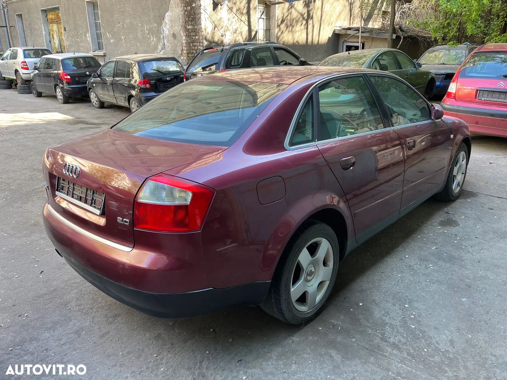 Dezmembrez Audi A4 B6 visiniu 2.0 benzina 2002 - 5