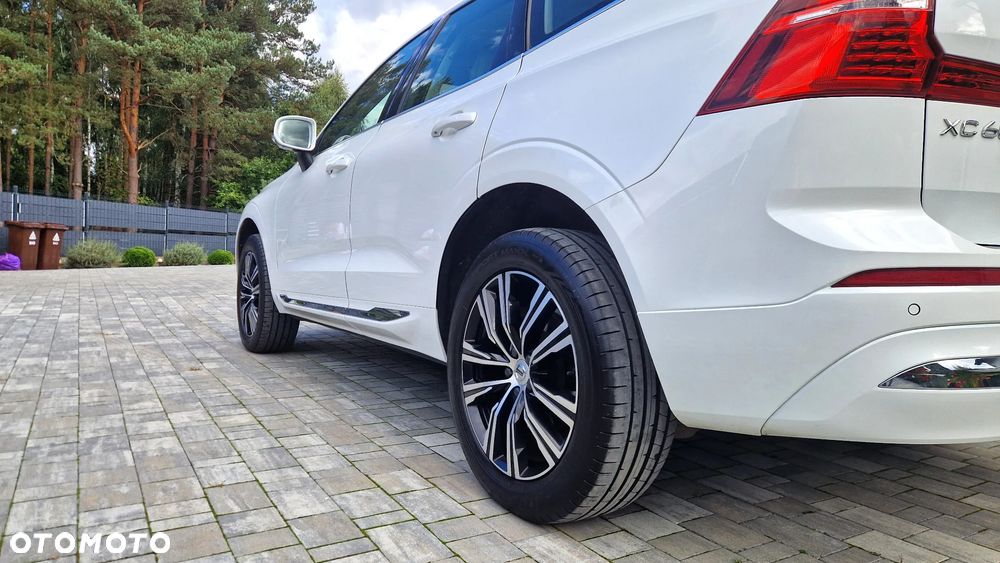 Volvo XC 60 B5 B AWD Momentum Pro - 14