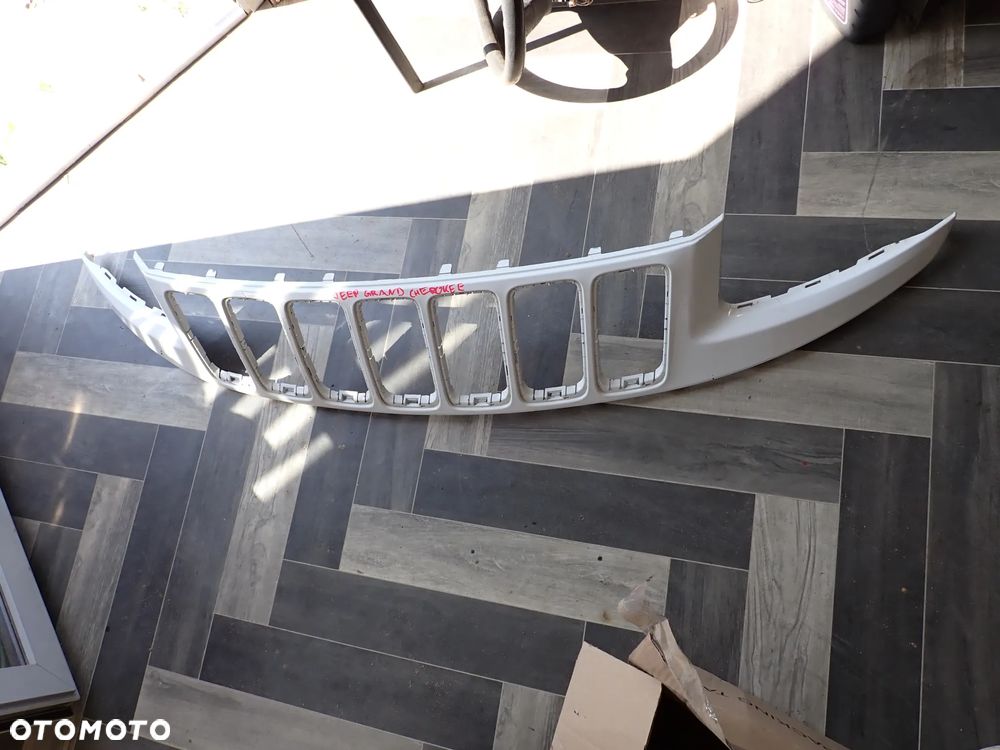 JEEP GRAND CHEROKEE WK2 13- 1WL32TRM GRILL ATRAPA CHŁODNICY - 1