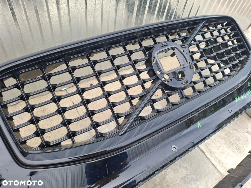 ZDERZAK PRZEDNI PRZÓD VOLVO XC60 II LIFT R DESING ŁADNY GRILL - 10