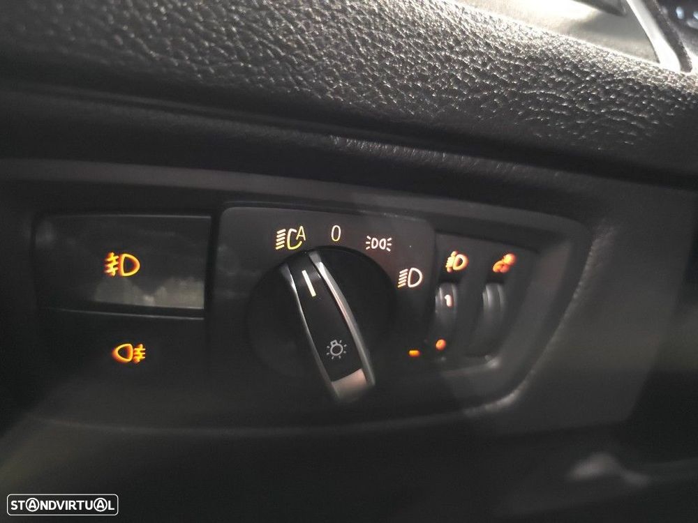 BMW 116 d Line Sport Shadow - 38