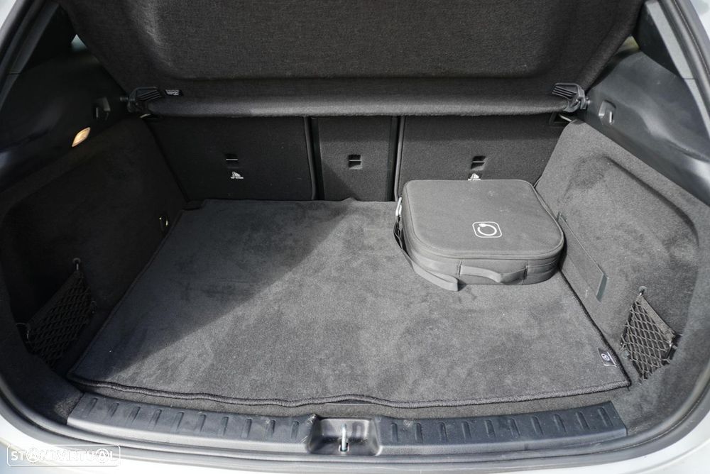 Mercedes-Benz EQA 350 4Matic - 16