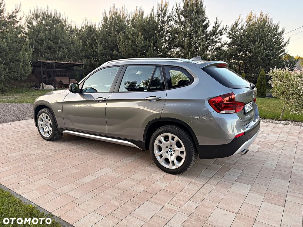 BMW X1 xDrive18d xLine - 12