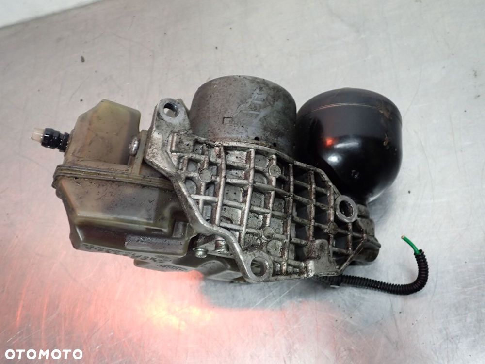 SIŁOWNIK STARUJĄCY POMPĄ HYDRAULICZNĄ WYBIERAK BIEGÓW 55570103 - 4